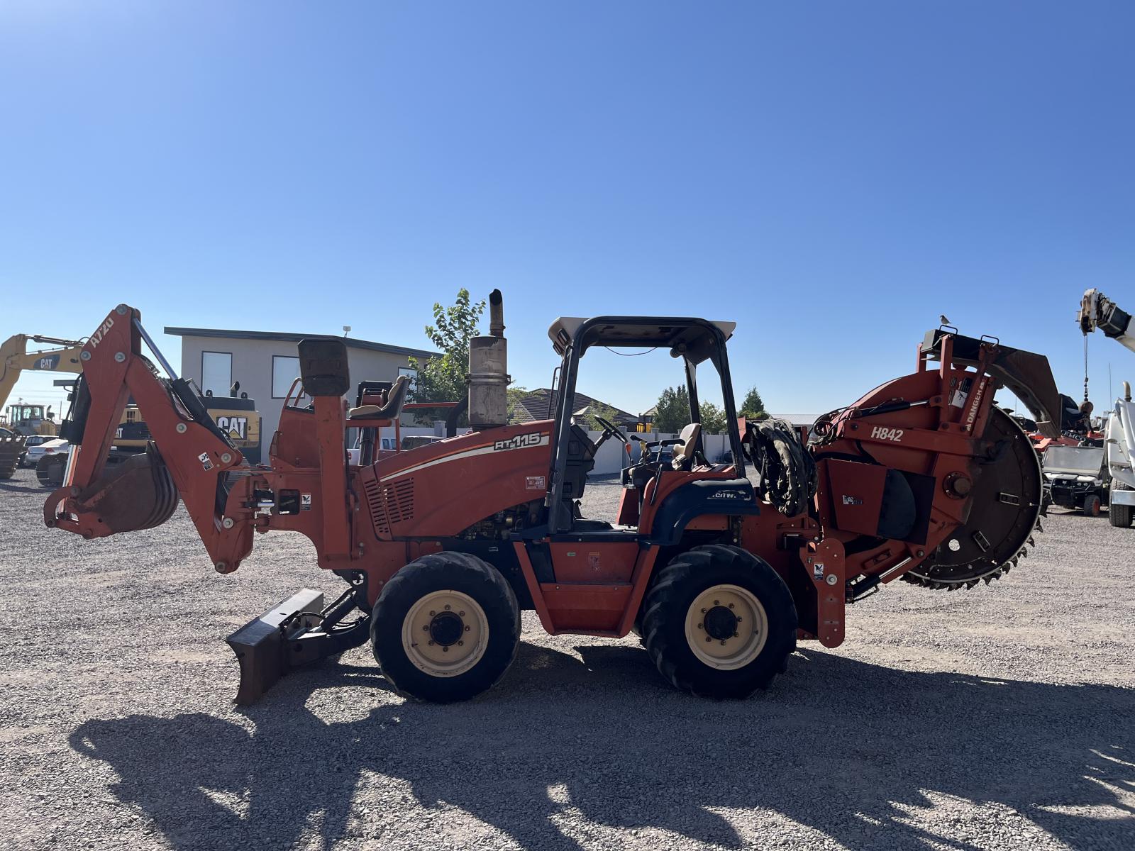 DITCH WITCH RT115H